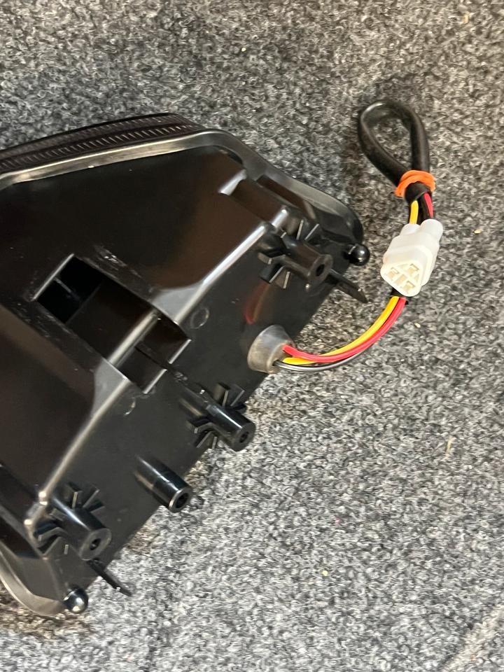 Suzuki gsxr 750 K7 Rücklicht neu led 42$
