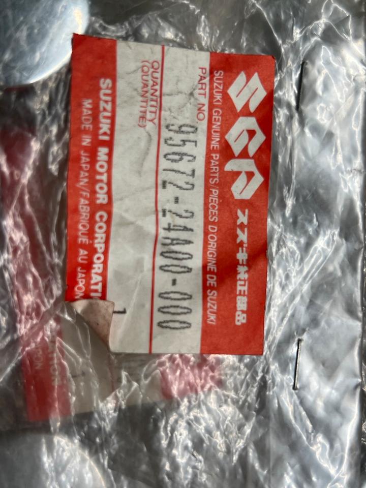 Suzuki VS 1400 95672-24A00-000 Suzuki Abdeckkappe