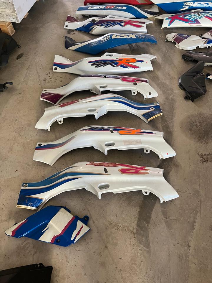 Suzuki GSXR 750 GSXR 1100 Verkleidung heckverkleidung je 25€