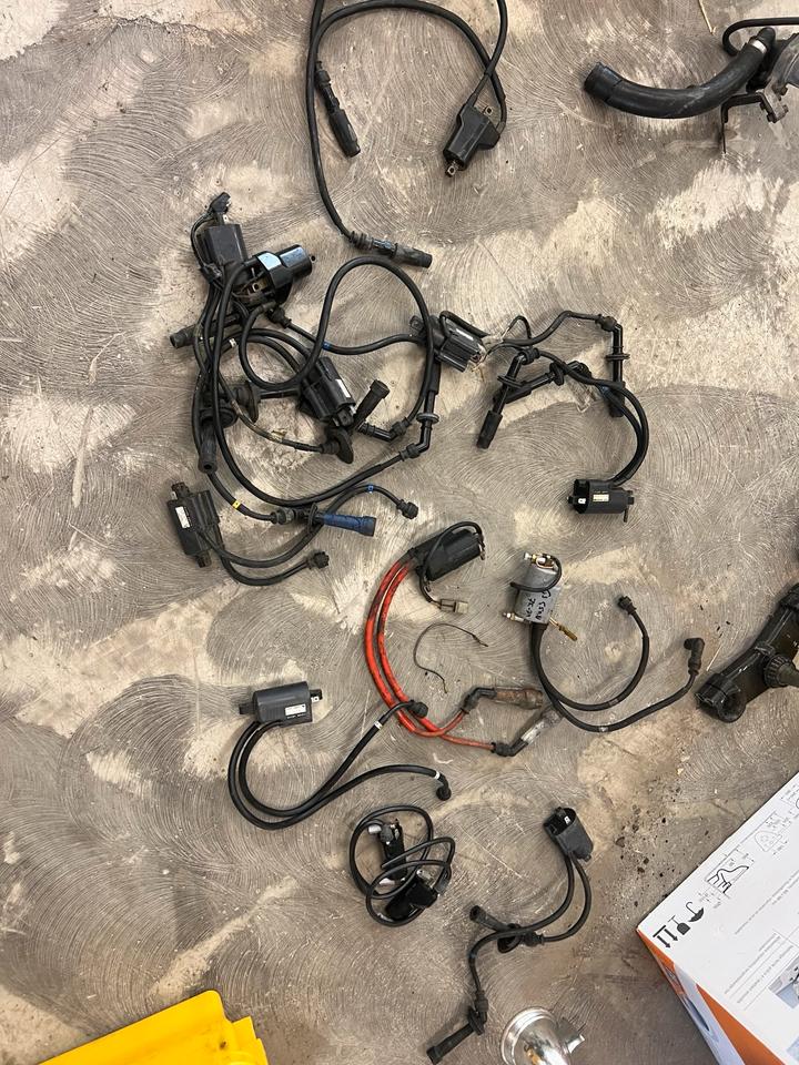 Suzuki GSXR 750 1100 gs zündspule je 10€