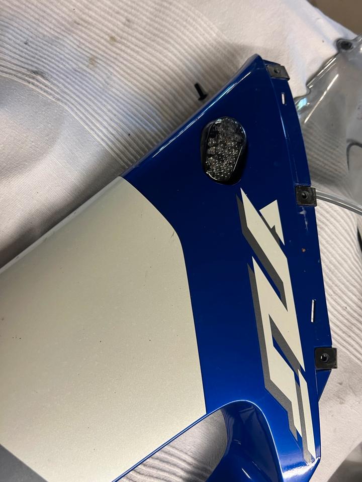 Verkleidung Seitenteil links Yamaha r6 rj03 170€