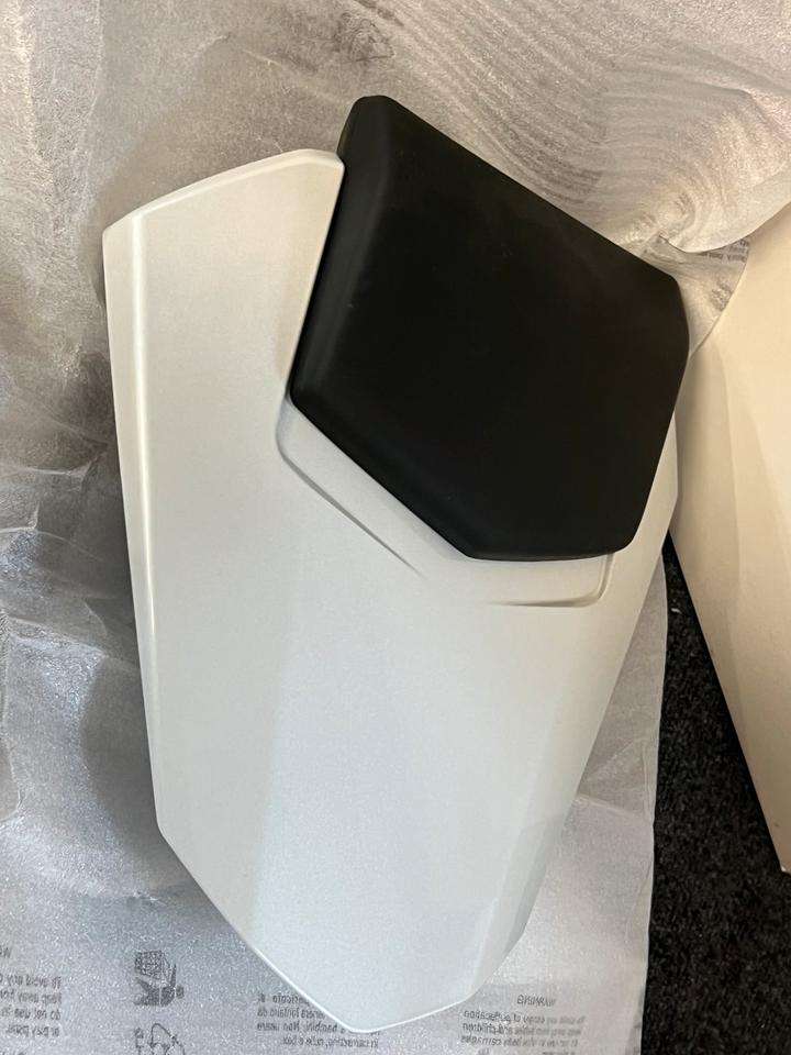 YZFR6 YZF R6 RJ15 SoziusAbdeckung 13S-W0771-20