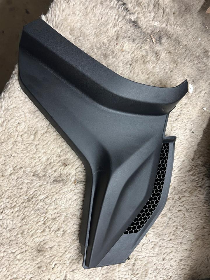 Piaggio MP3 630 1B008983 Verkleidung links
