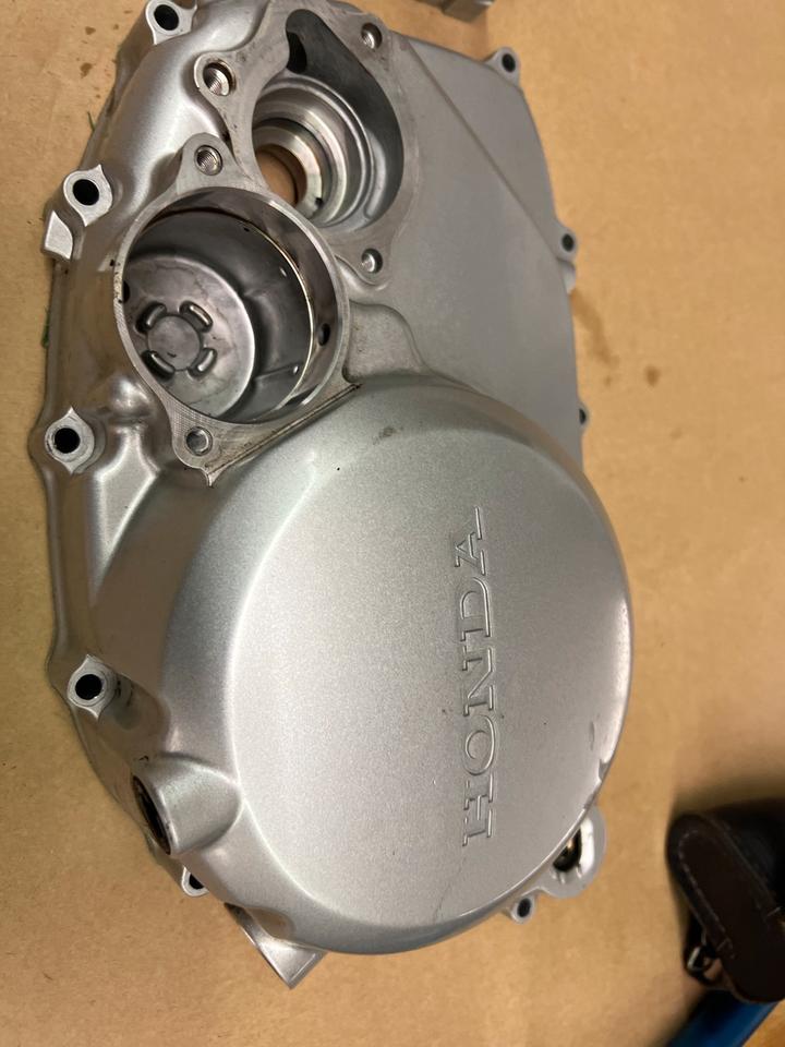 Honda varadero 125 Kupplungsdeckel 10€