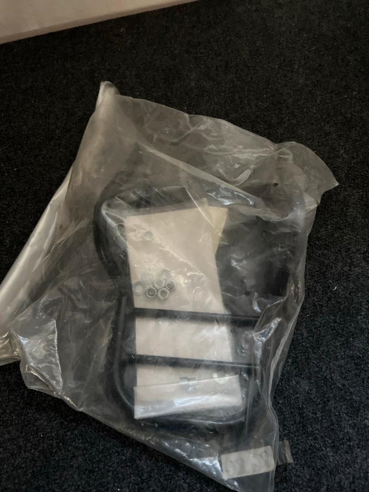 Suzuki RG 80 Gepäckträger 997S0-36A00-110 neu