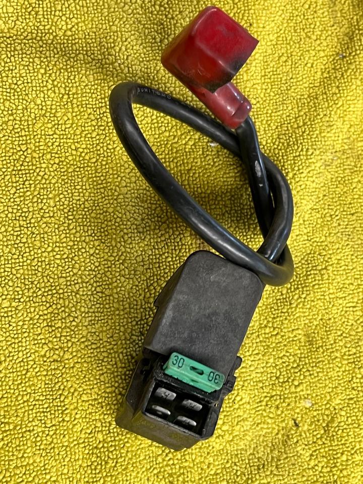 Kawasaki Z 1000 Anlasser Relais 15€