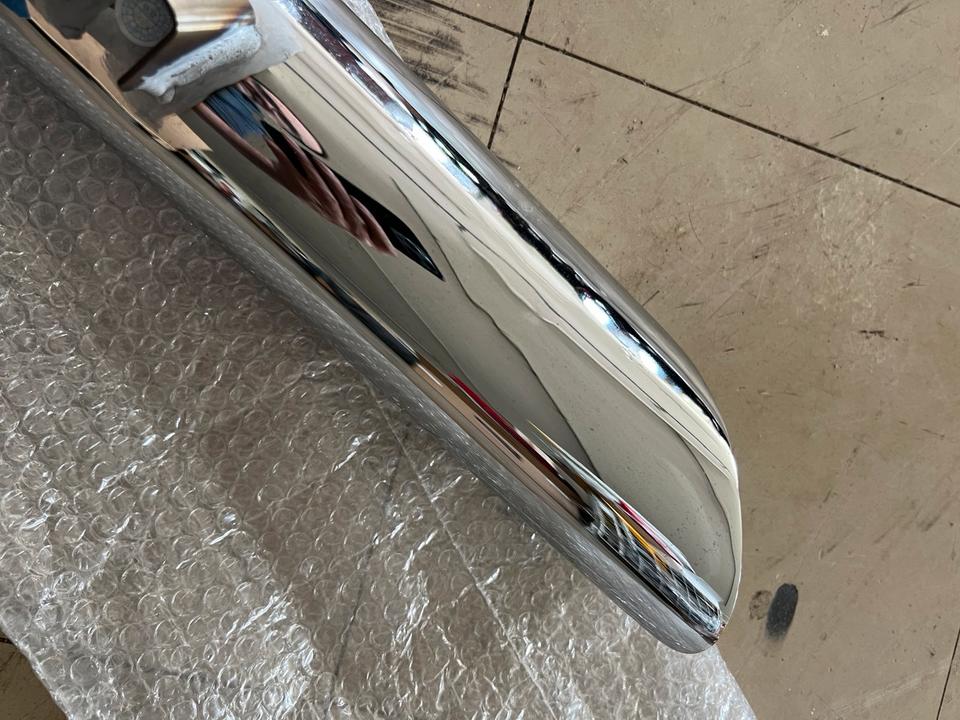 Triumph boneville speedmaster Auspuff links 70€