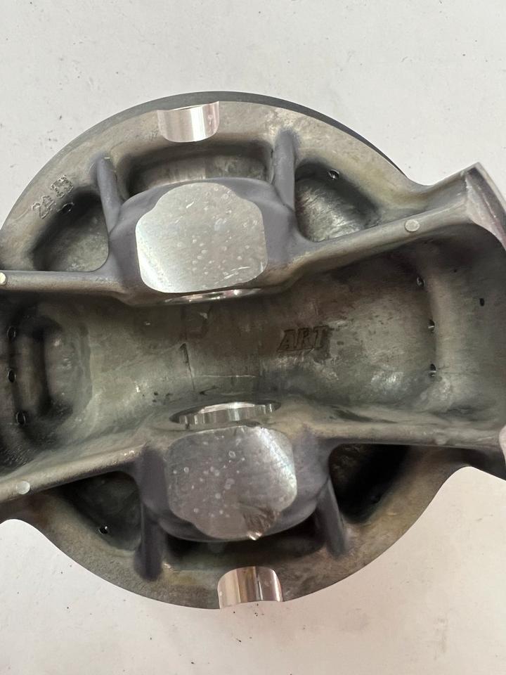 Mv agusta f3 f4 Kolben 8000-B7252 8000B7934 neu je 30€