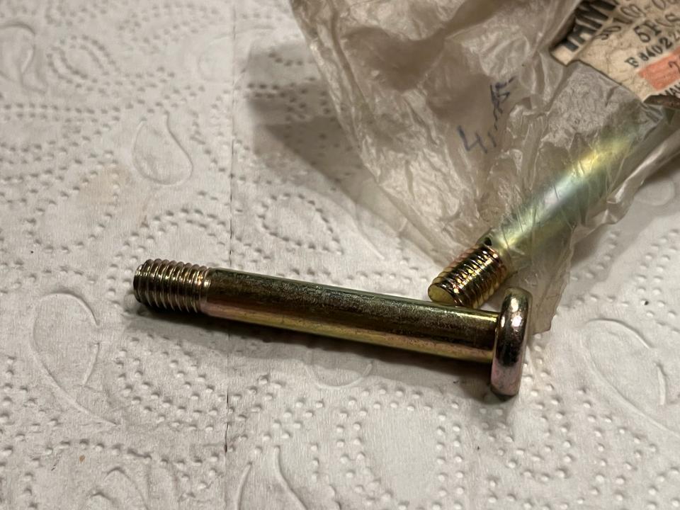 Yamaha DT 50 RD 50 Schraube kettenrad 90109-08319