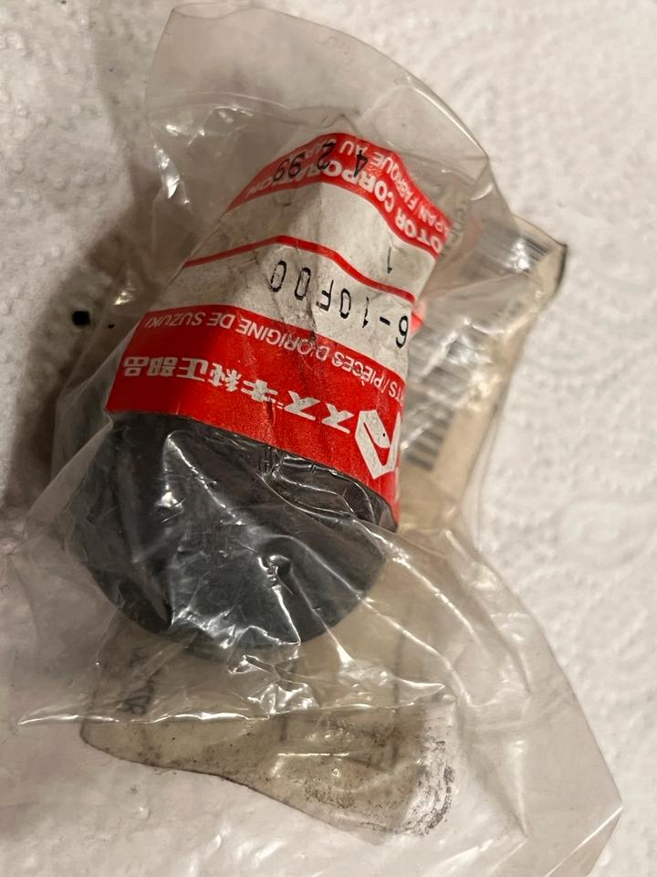 Suzuki VL 1500 69126-10F00 bremskolben isoliert Platte