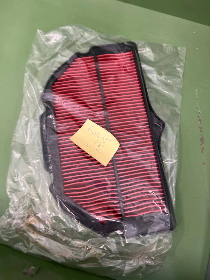 Suzuki GSXR 600 750 Luftfilter Orginal Suzuki 2000-2003 18€