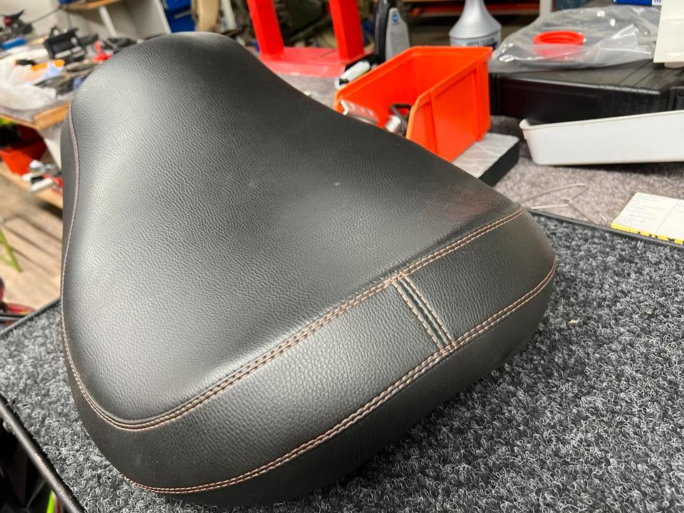 Triumph rocket Sitzbank Sitz 2301820