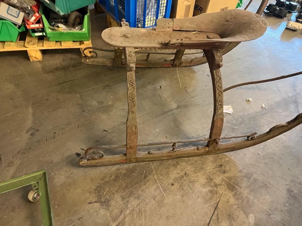 Holzschlitten alt antik 120€
