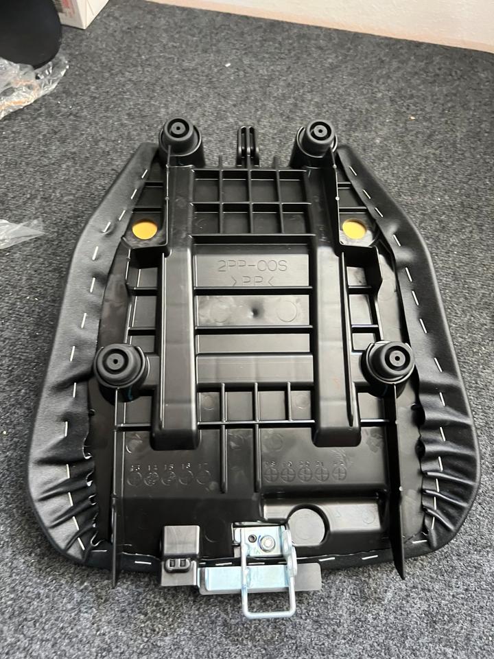 Yamaha Tracer 900 Sitz Fahrersitz neu 2PP-00S 80€