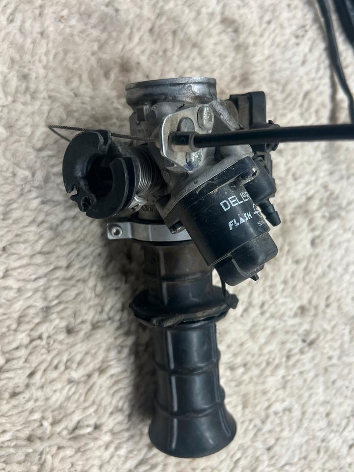 Ktm Duke 125 rc 125 einspritz Anlage komplett 32€