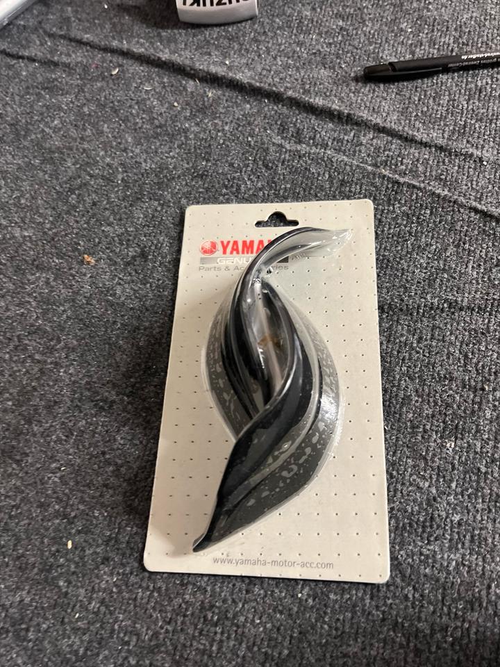 Yamaha 5VK-W0748-30 Spoiler XT660R/X E0188