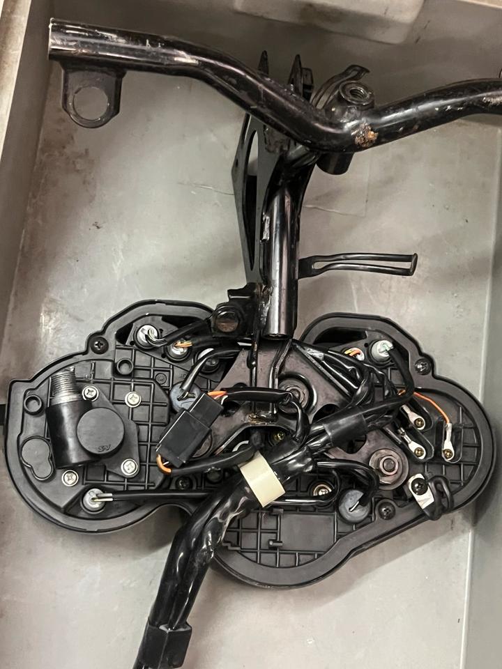 Suzuki gsxr 750 w 1100 w Tacho je 40€