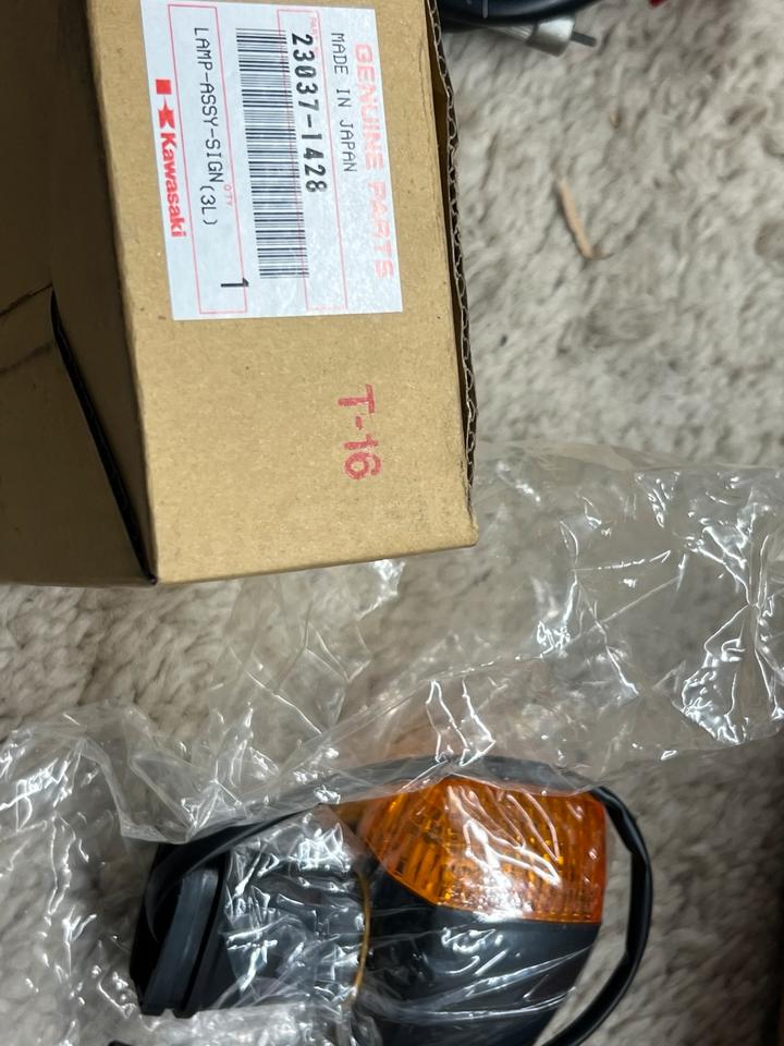 Kawasaki KLX 250 DX 250 Blinker hinten 23037-1428