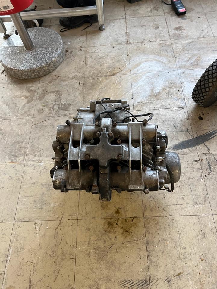 Motor Suzuki GS550 150€
