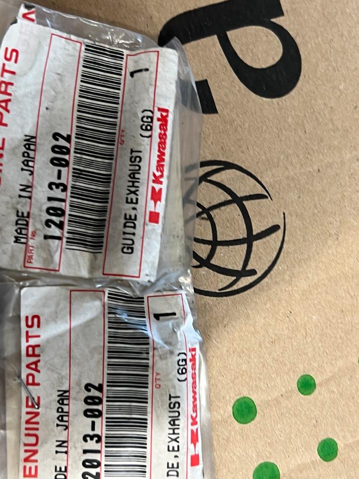 Kawasaki KX 85 13234-0008 Welle Auslass shaft Pump