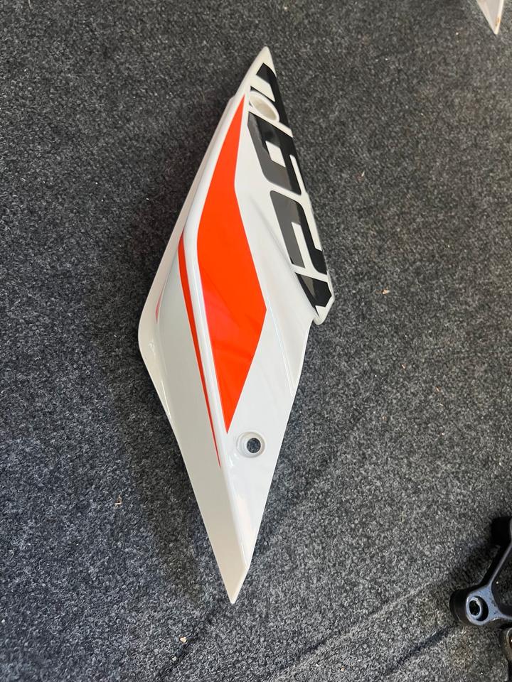 Krm 1290 superduke Verkleidung 61308041000LH top