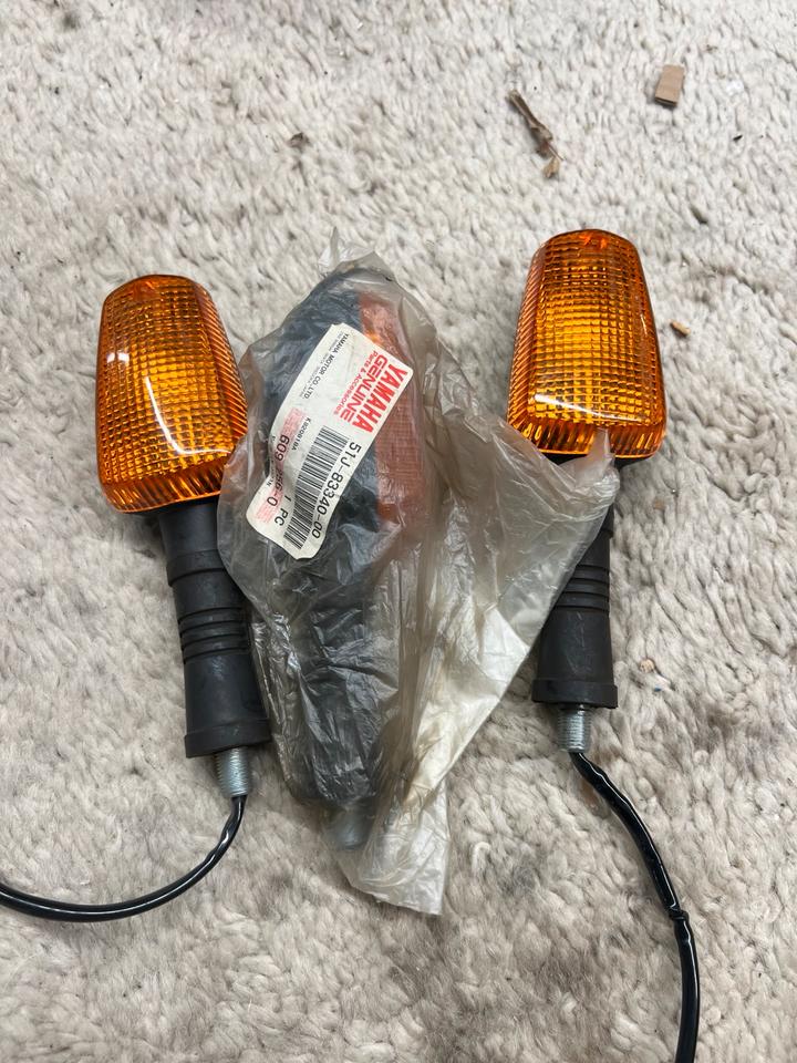 Yamaha xj 600 900 Blinker hinten 51J-83340-00 neu