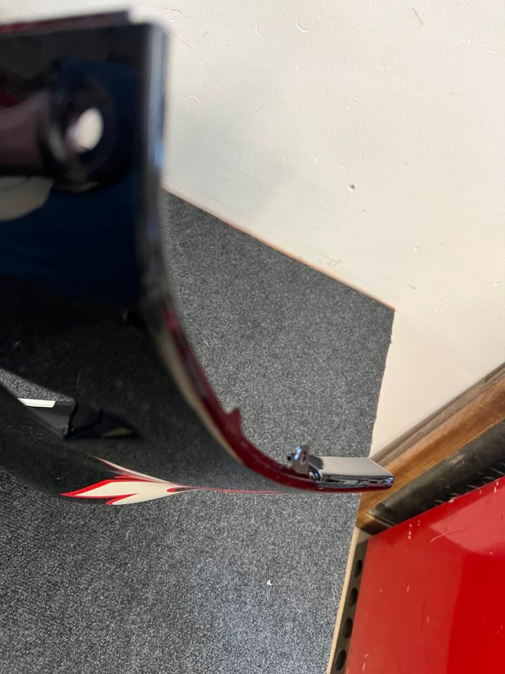 Suzuki gsxr 1100 Verkleidung neu 94481-06B0