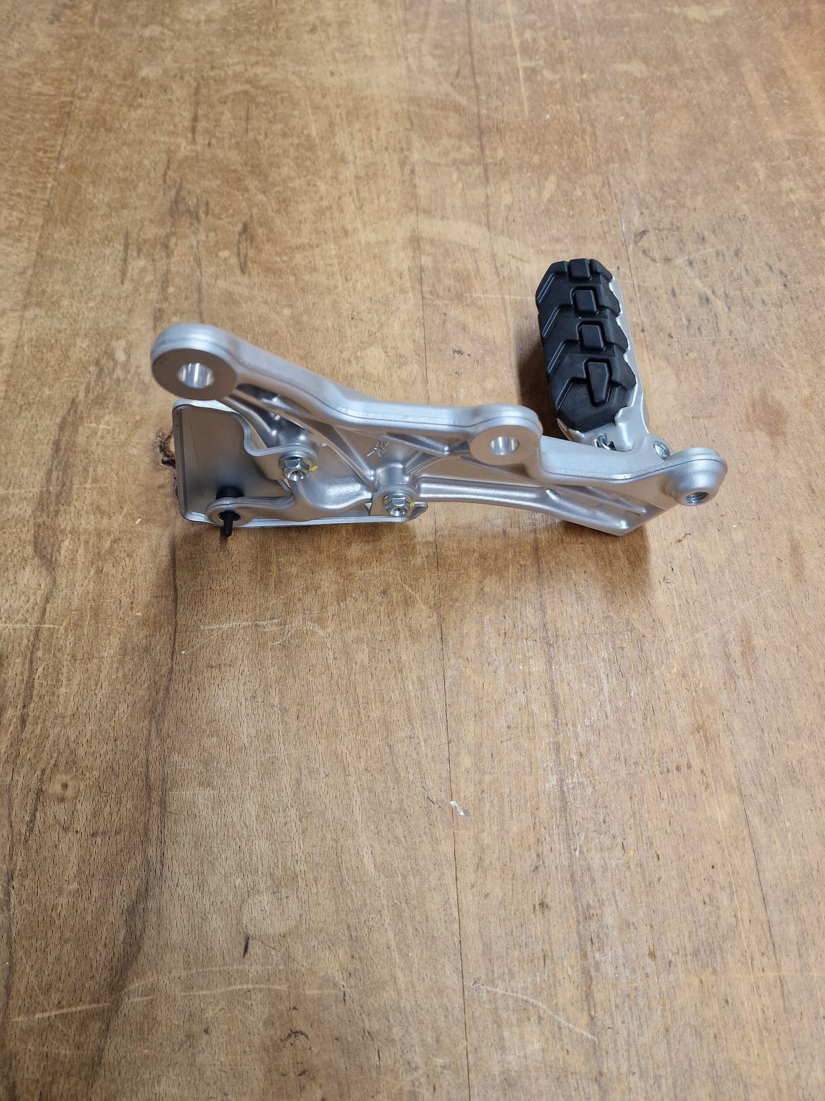 Fussrasten Anlage Orginal mv agusta Rivale vorne je 80€