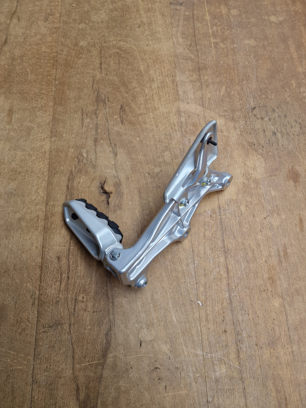 Fussrasten Anlage Orginal mv agusta Rivale vorne je 80€