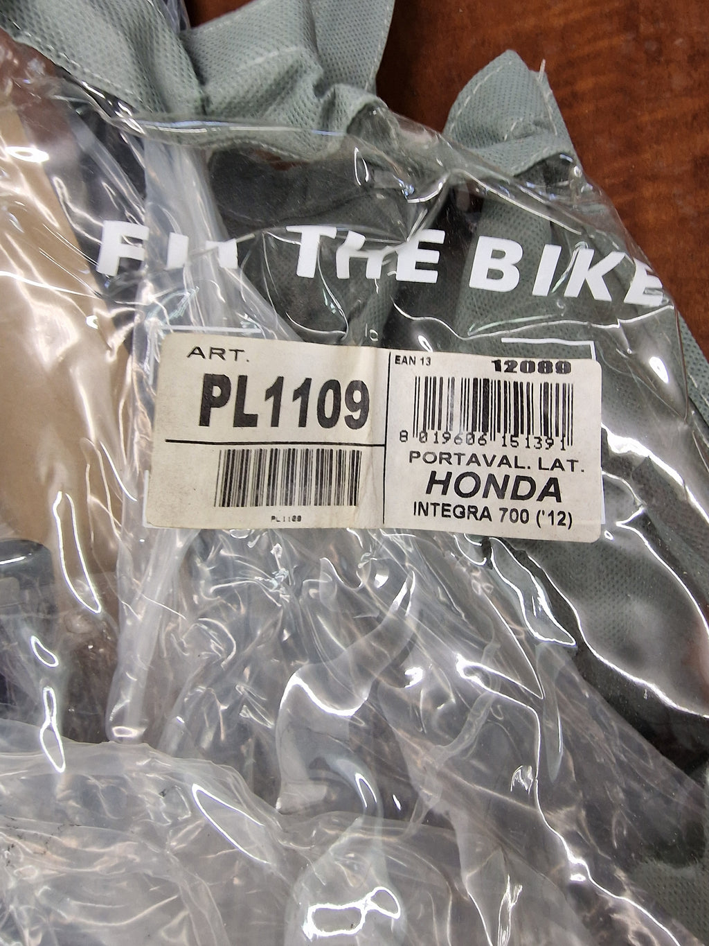 Honda Integra 700 Givi PL1109 Heckträger Gepäckträger