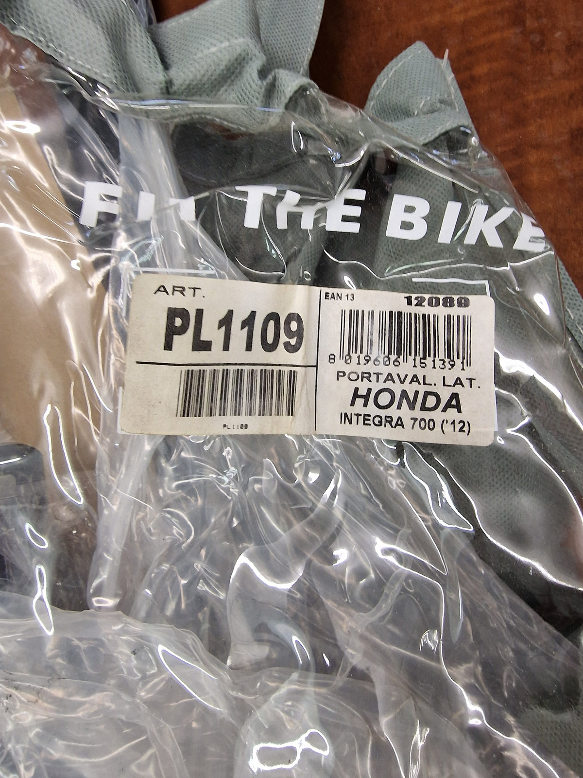 Honda Integra 700 Givi PL1109 Heckträger Gepäckträger