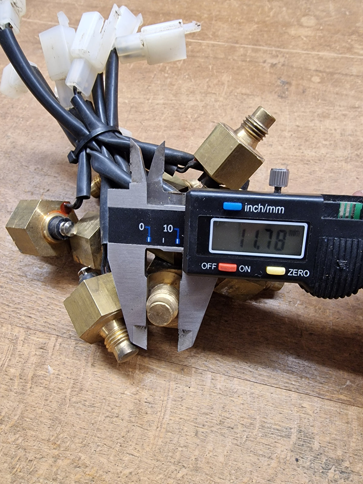 Thermoschalter / Temperaturschalter Kühlerlüfter – 58912000 – NEU